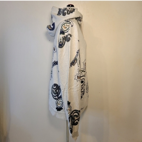 Urban Outfitters: Men's Small Paisley Print Kangaroo Pocket Pullover Hoodie - Picture 5 of 9